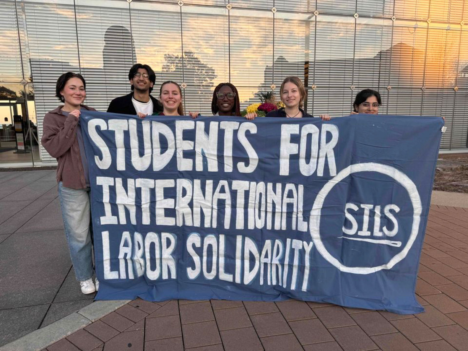 Members of Students for International Labor Solidarity’s Loyola University Chicago (LUC) chapter